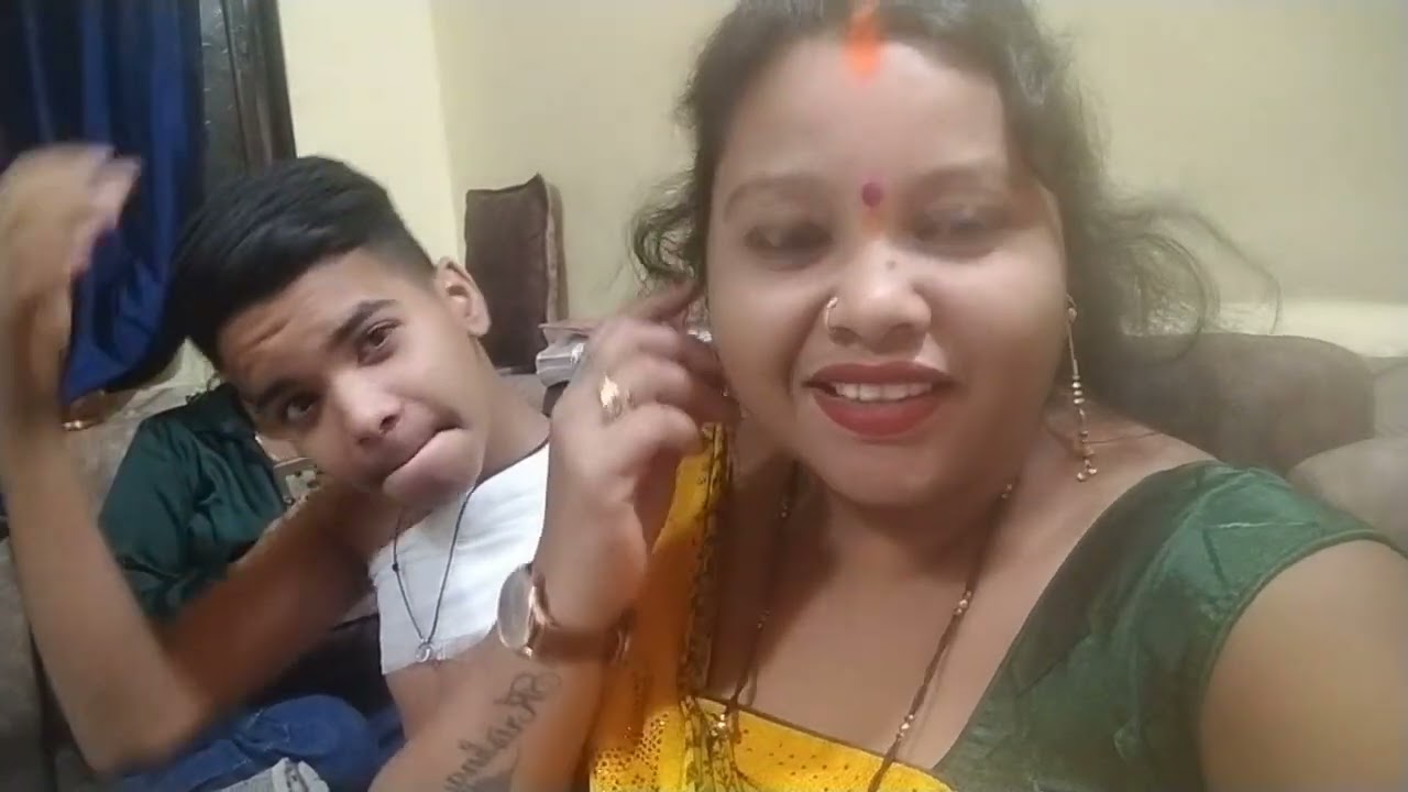 गांव जाना है लेकिन पैसा भी है 😅#viral #trending #share #viralvideo #video #song #subscribe