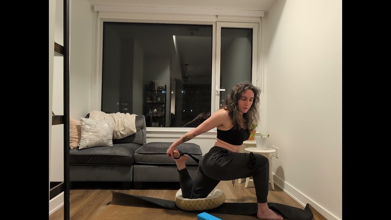 Hamstrings and hips: flexibility