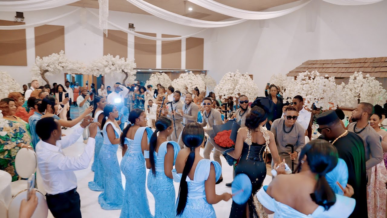 Mike Kalambay Bisengo ya Lola - Event Department Exiting The Venue ( Engagement )