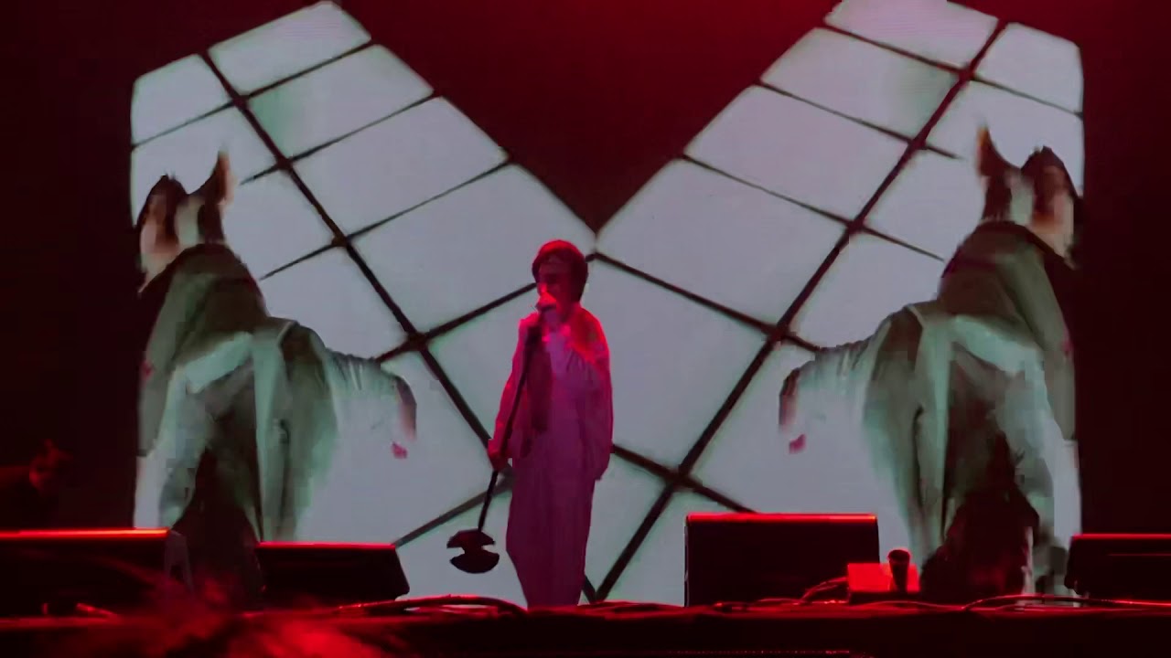 “SLOW DANCING IN THE DARK” Joji We The Fest Jakarta 2019 [FRONT ROW]