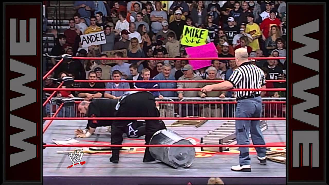 Bam Bam Bigelow vs. Brian Knobbs: WCW Hardcore Championship Match - Nitro, Feb. 7, 2000