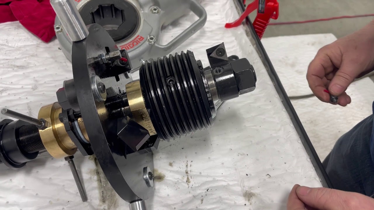 Nozzle replacement on Samss Refacer Box Machine