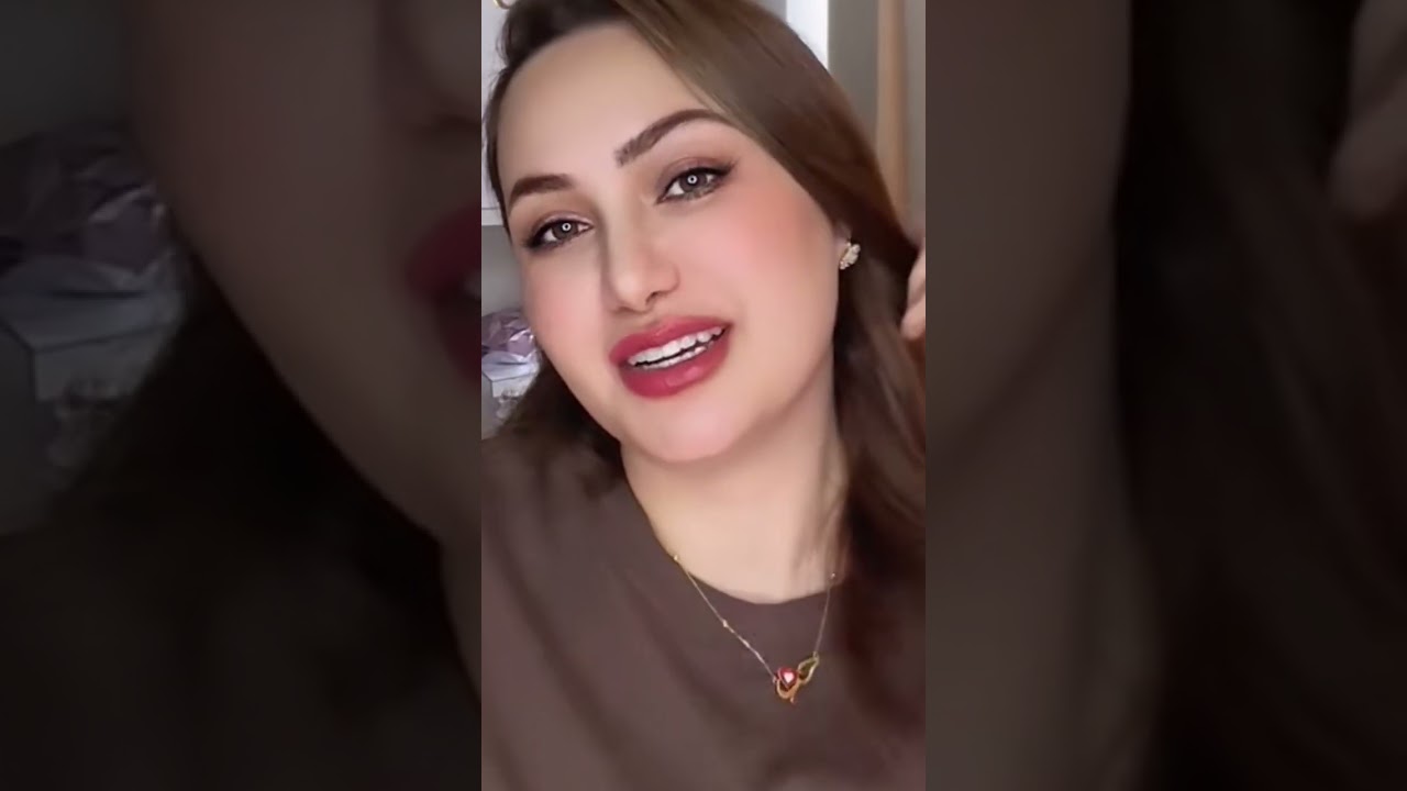 stephanie periscope live update 901 💛 #periscope#live#broadcast#makeup #beautiful 