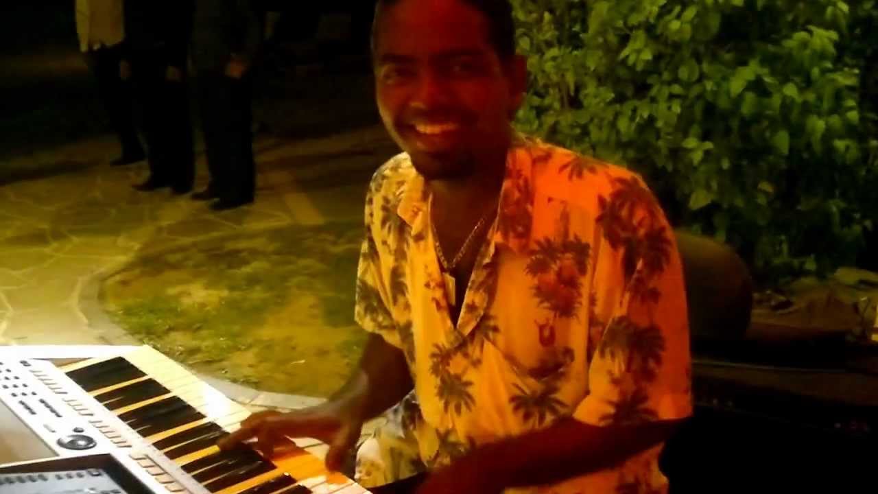 christina colas au hilton hotel (ile maurice )