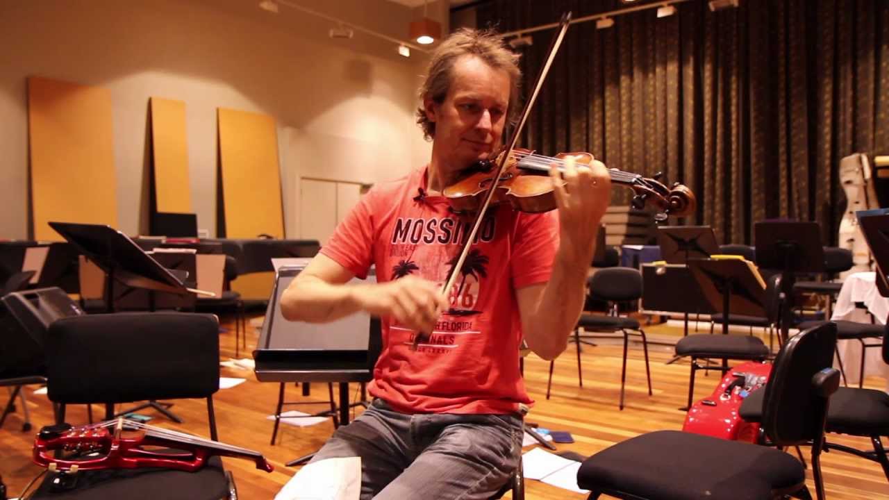 Richard Tognetti & Brett Dean talk violins - Australian Chamber Orchestra