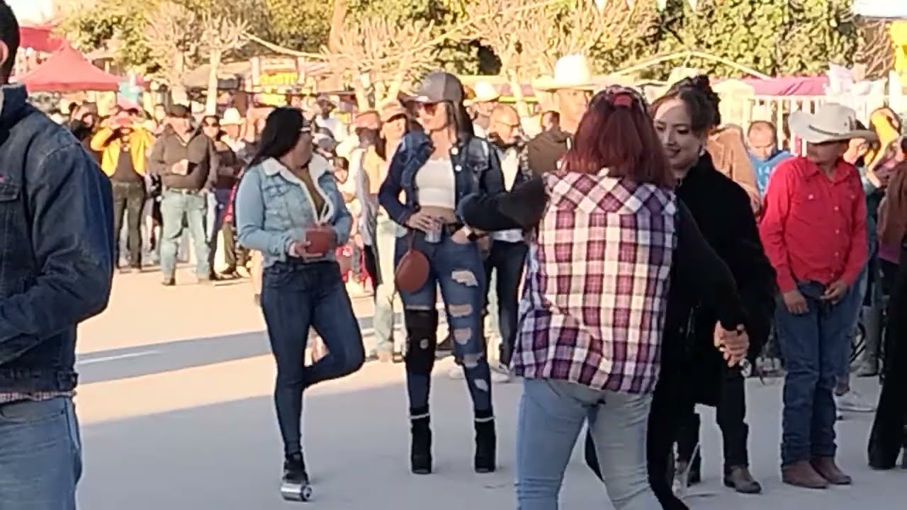 BANDA LA MENTIRA EN VIVO, En Ejido Florencia su Aniversario 10 de Diciembre 2023.