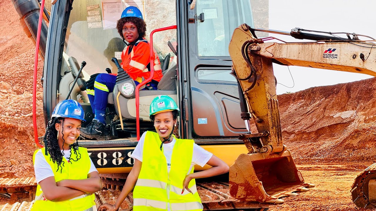 Girlfriend:UMURUNDIKAZI akora akazi gatangaje/kera baranca intege nkababara/twamusanze mu RUMONGE