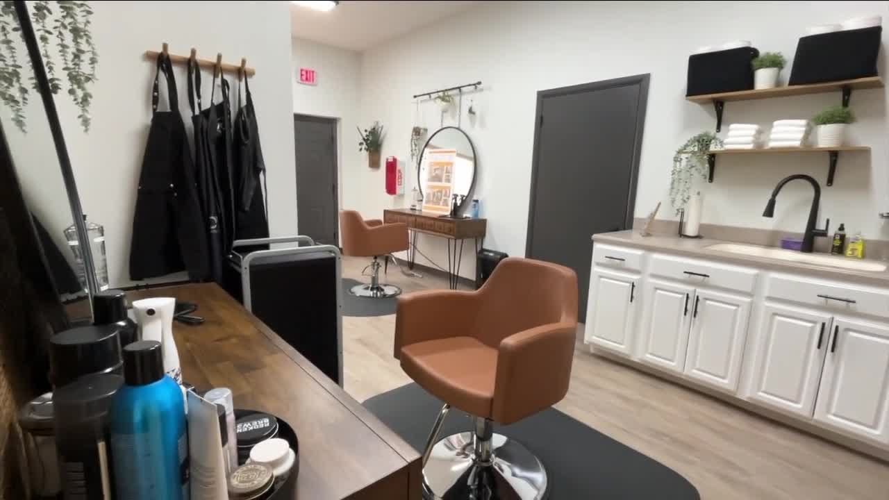 Florida nonprofit opens hair salon for the homeless