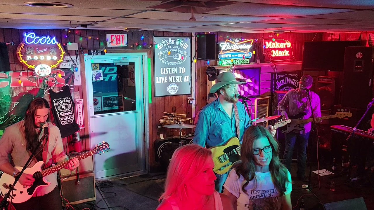 303 - Red Shahan at Buck's!