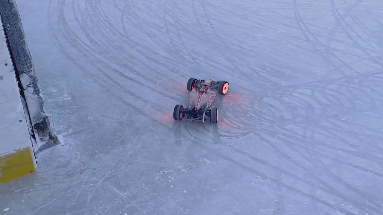F190 Serpent ON ICE !