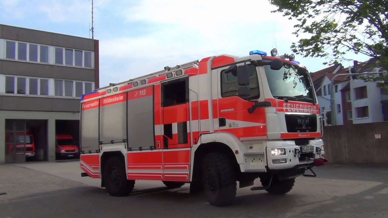 [Alarm während JF-Wachführung | Gong | Flächenbrand] ELW, HLF, TLF  + RTW BF Hildesheim