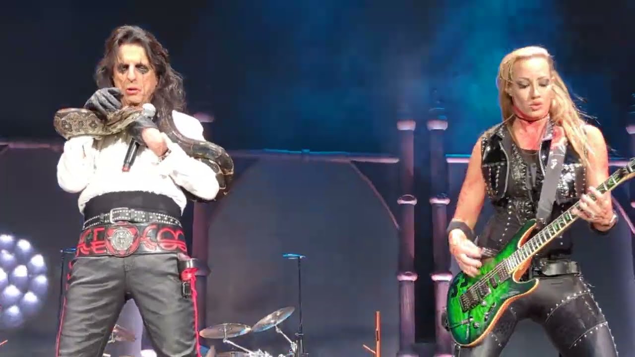 Alice Cooper - Snake Bite (Live, 4K) | Front Row, Fiddler's Green, Denver, 2023