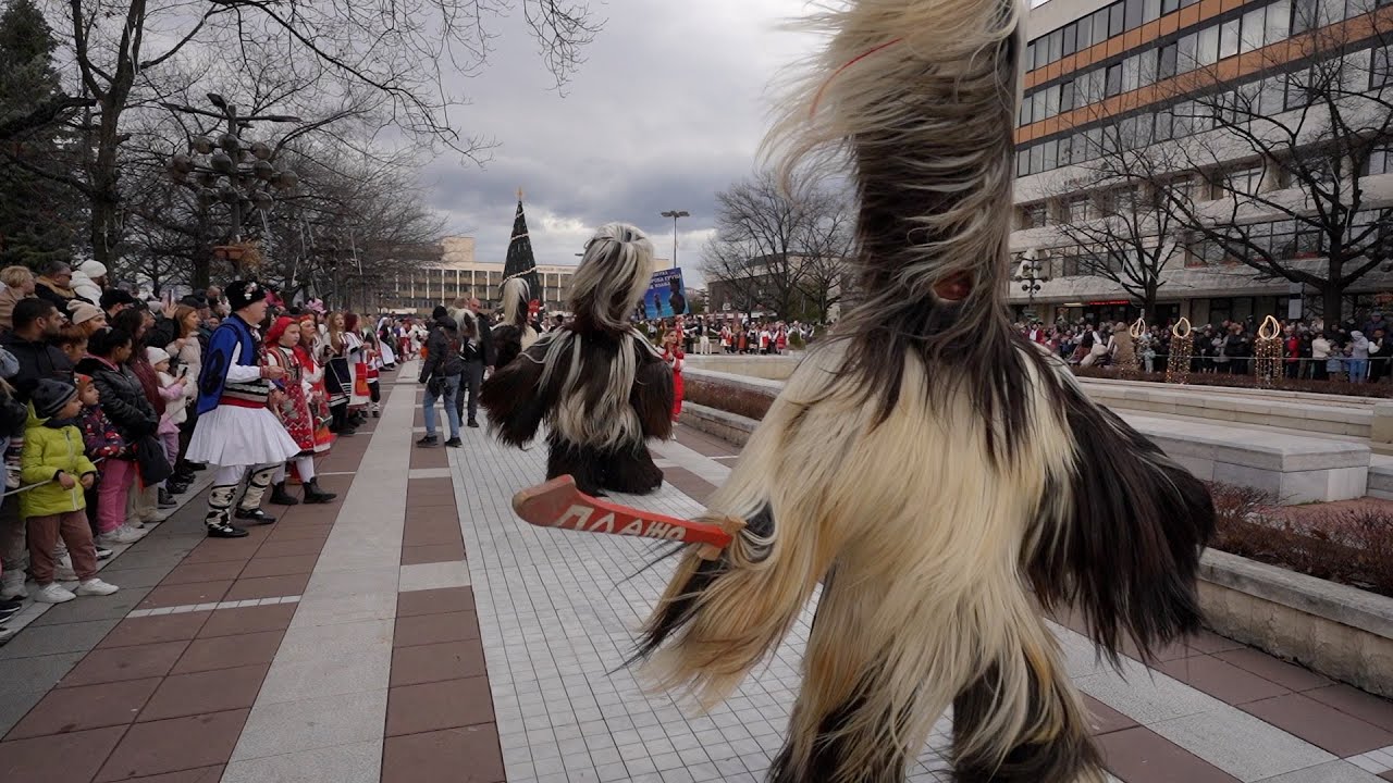 Фестивал на сурвакарските игри   IV квартал Плажа Благоевград   клип