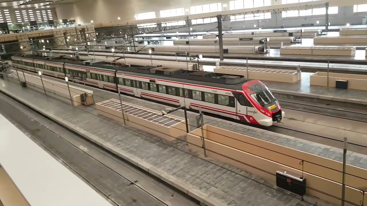 Trenes en Zaragoza-Delicias