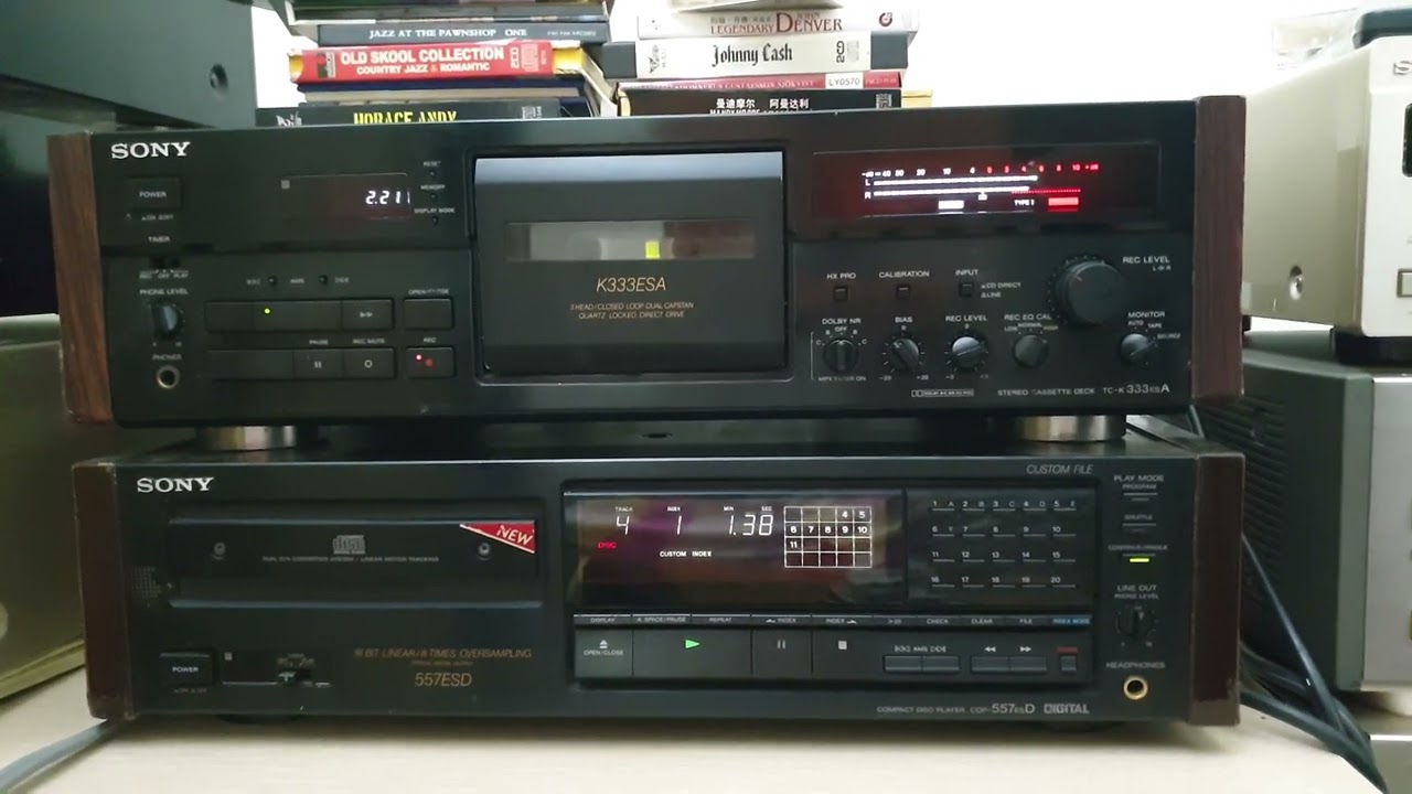 cassette Sony 333esa and CDp Sony 557esd