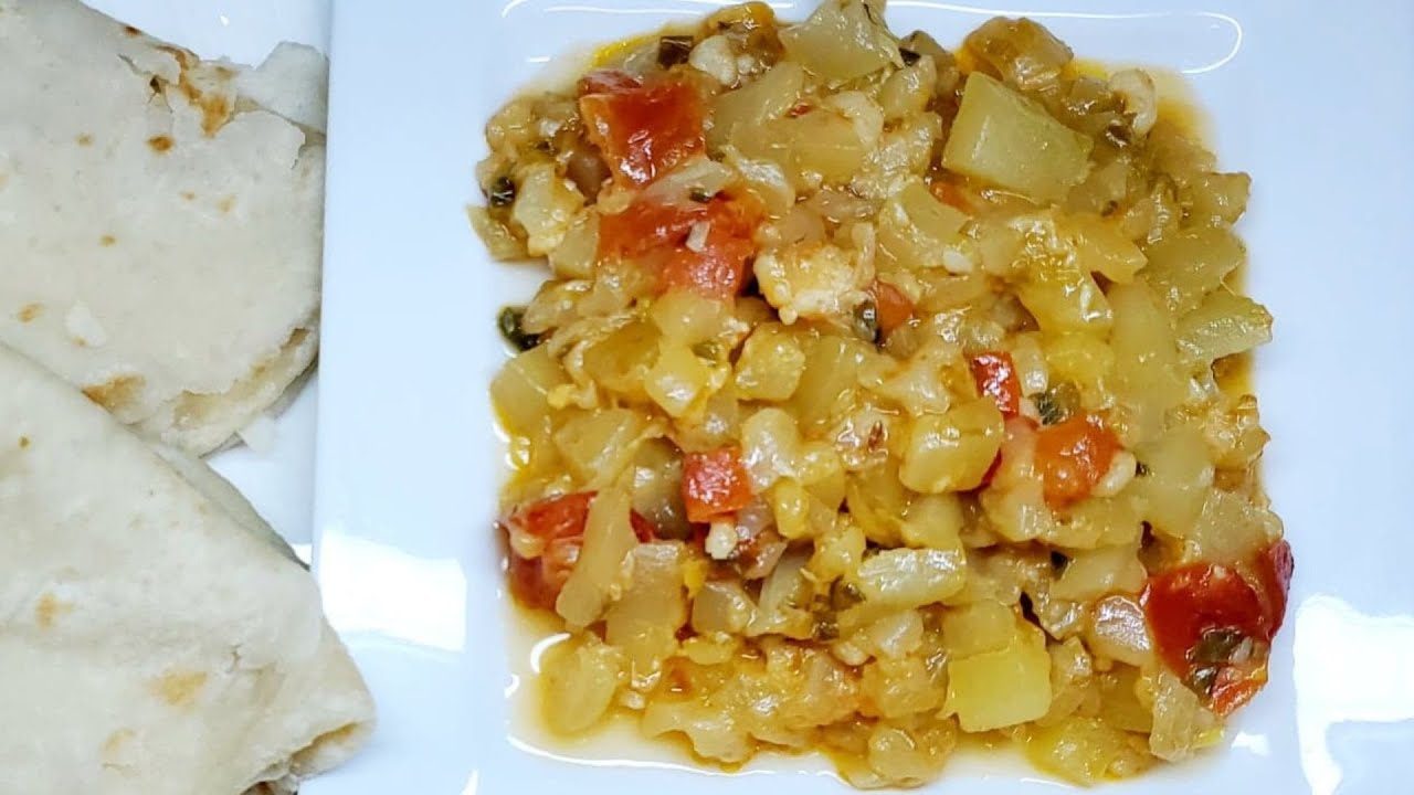 Fried Squash with Shrimp and Oil Roti