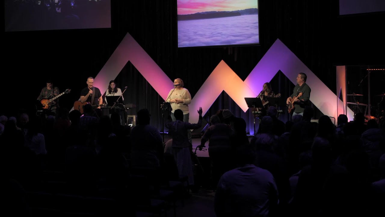 11AM Live Online Experience | Crossroads Church
