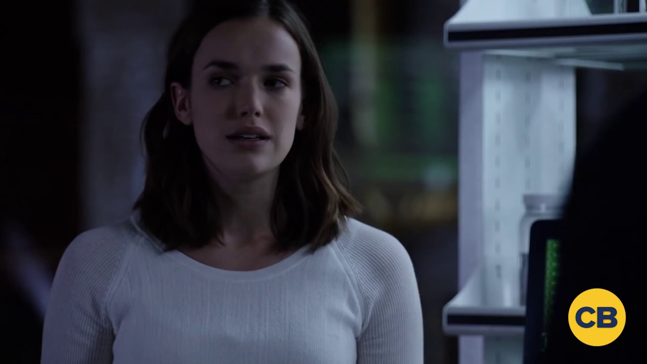 Elizabeth Henstridge Talks Agents of SHIELD