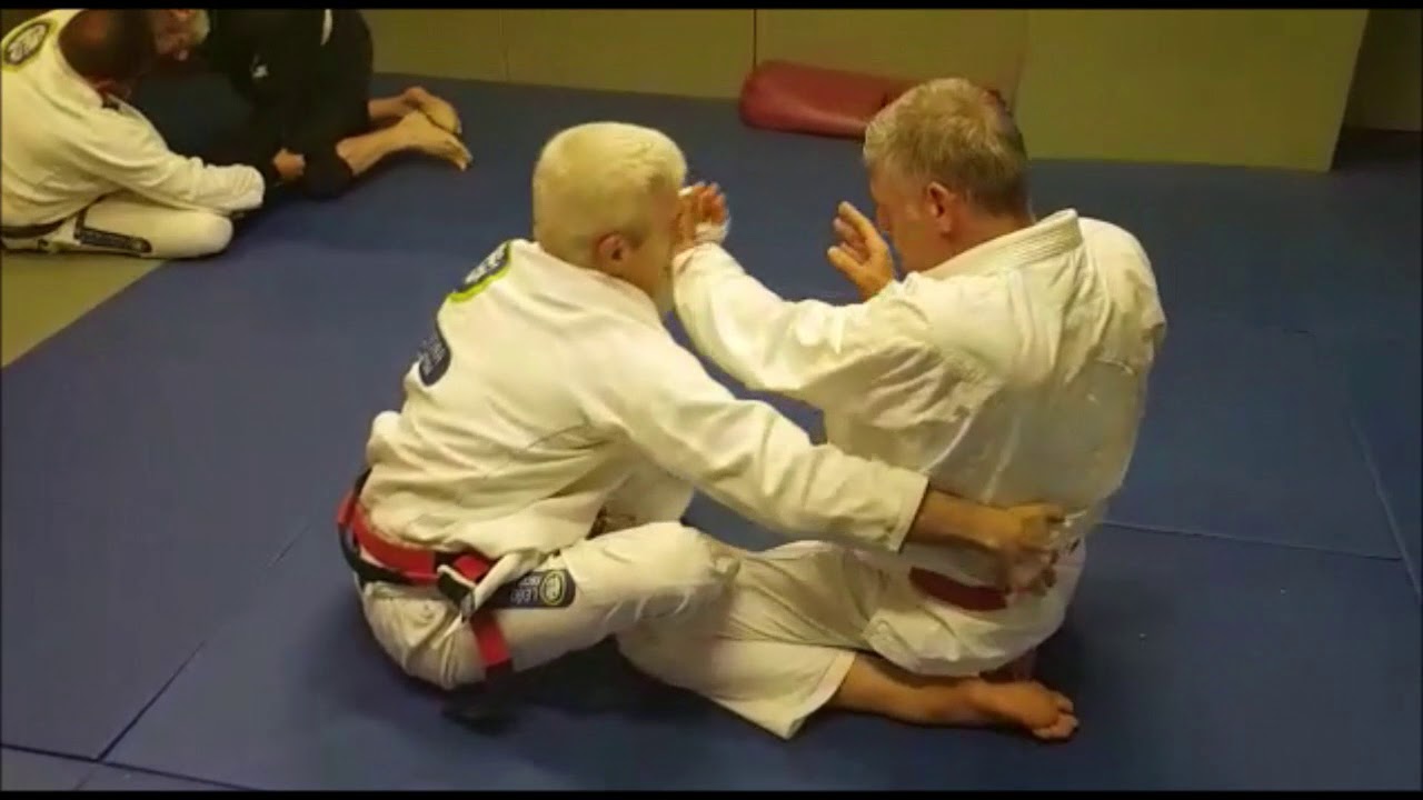 Duelo de mestres: o treino de M&aacute;rcio Macarr&atilde;o e Le&atilde;o Teixeira no Jiu-Jitsu