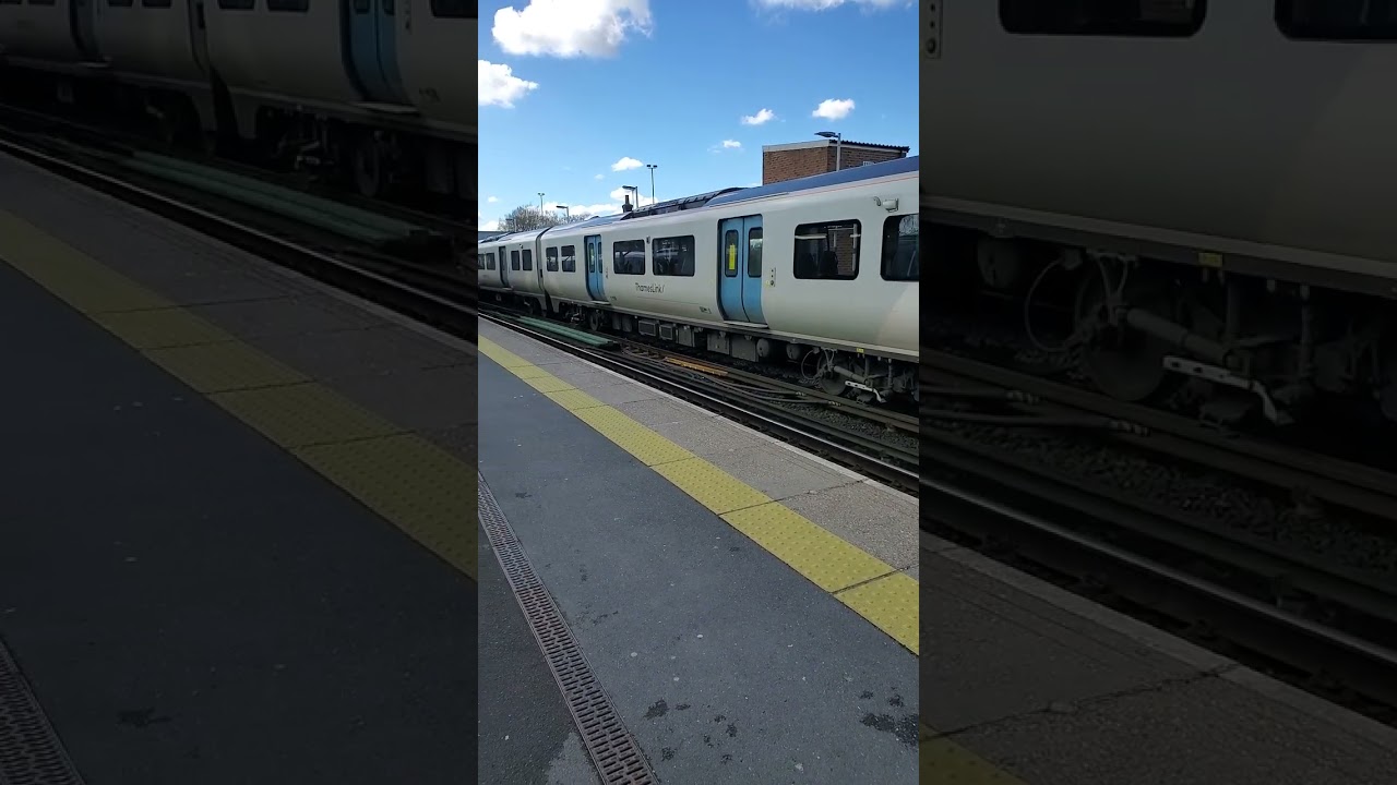 Three Bridges Train Station in Crawley, West Sussex, UK 🇬🇧