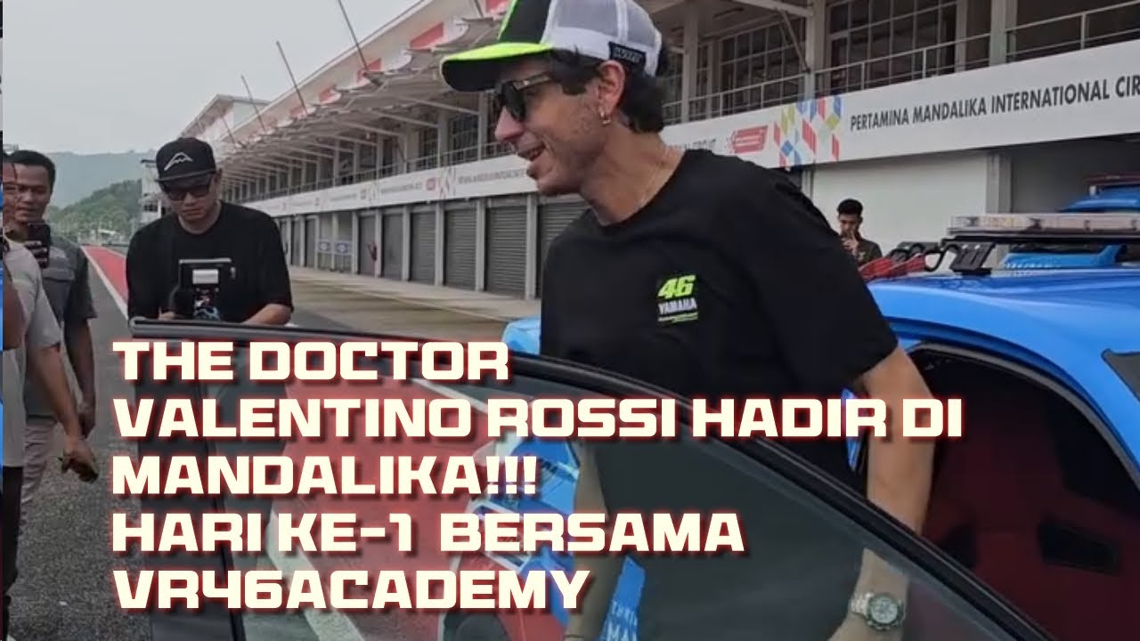 Akhirnya #valentinorossi  hadir di #Mandalika dan dan lapping trek dengn Yamaha R1 spesial miliknya