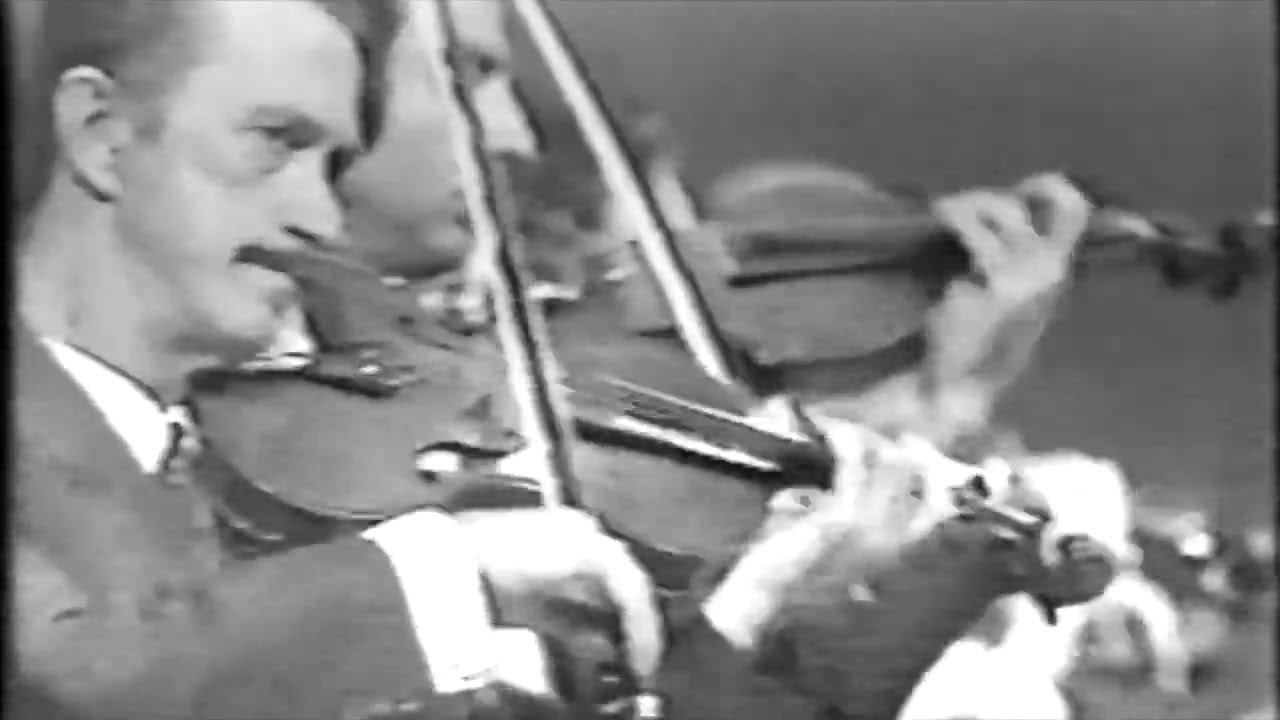Tango A La Gran Muñeca por Orq. Hector Varela  en TV Japonesa 1971