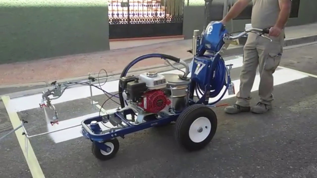 Graco Linelazer V 3900 con kit para pintar pasos de cebra