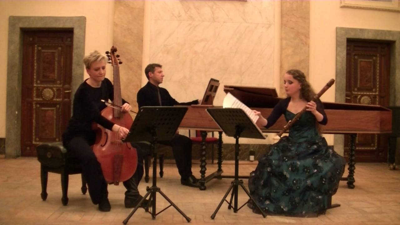 Jacques-Martin Hotteterre - Première Suitèe D major - Michaela Koudelková