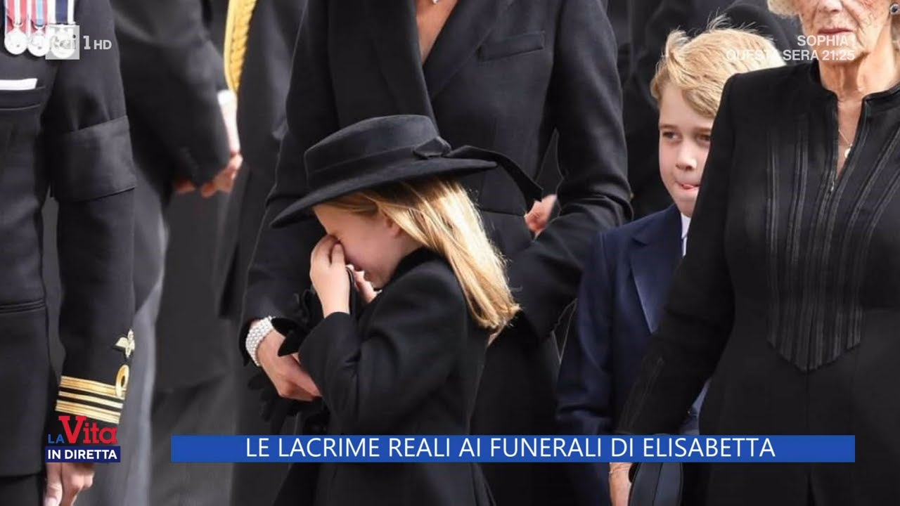 Le lacrime reali ai funerali di Elisabetta II - La Vita in diretta 20/09/2022