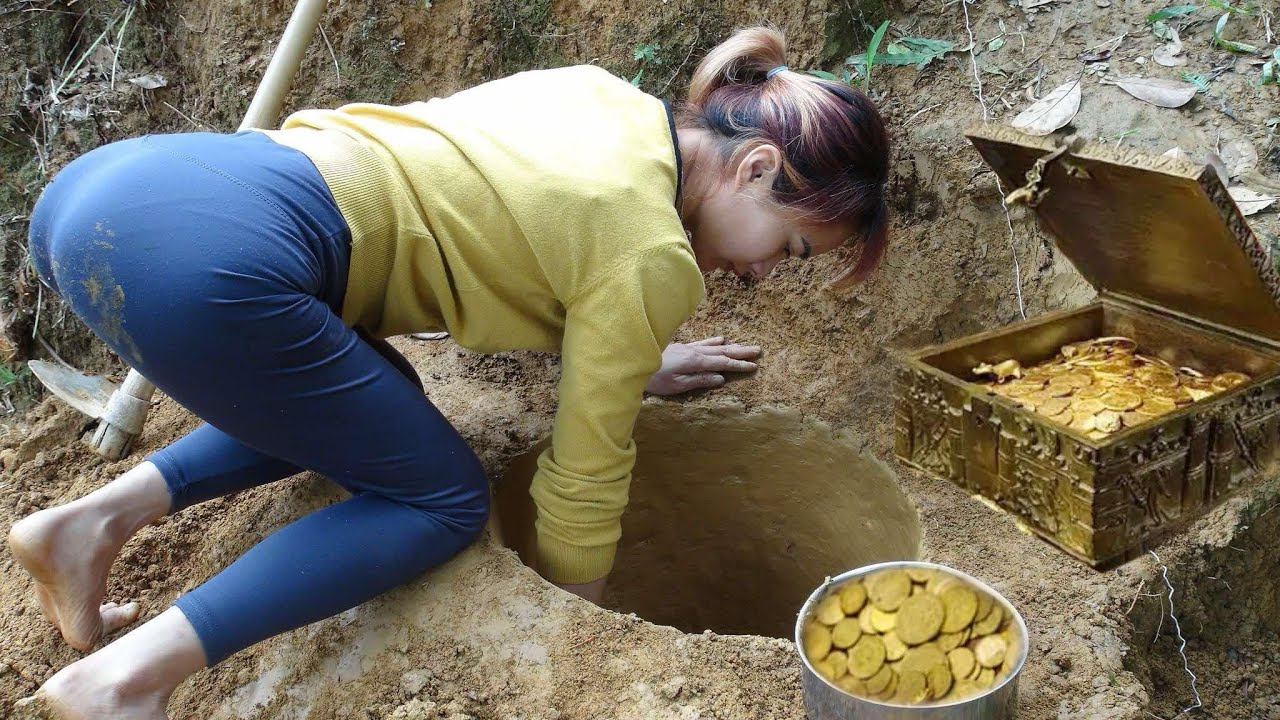 Full video 80 days of searching for abandoned objects in the forest, Someone stole valuable objects