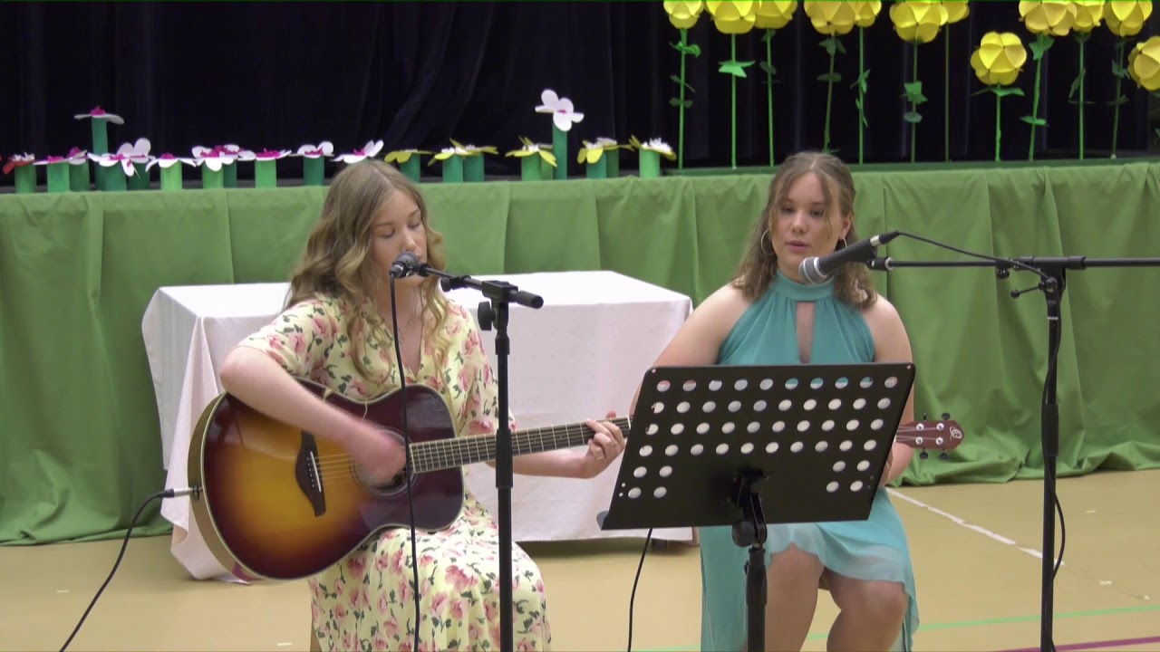 Hillatien koulun kevätjuhla