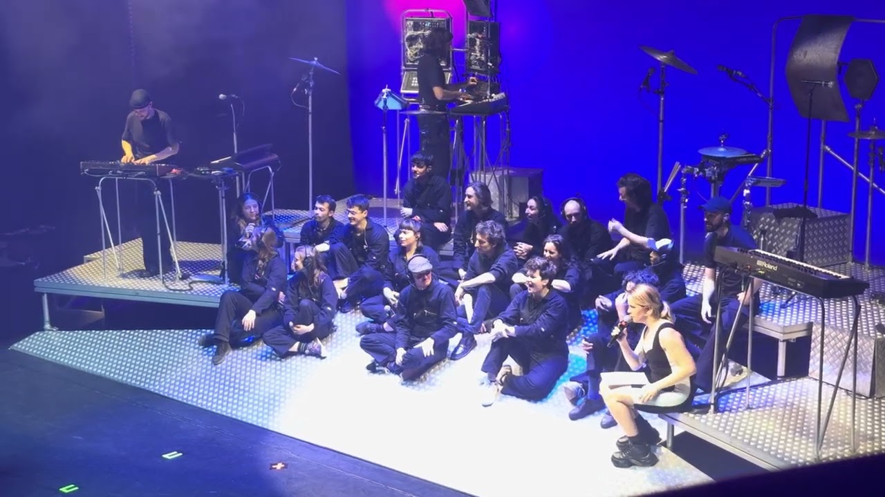 Zaho de Sagazan live in Paris - l'Olympia - December 2, 2024 - Encore