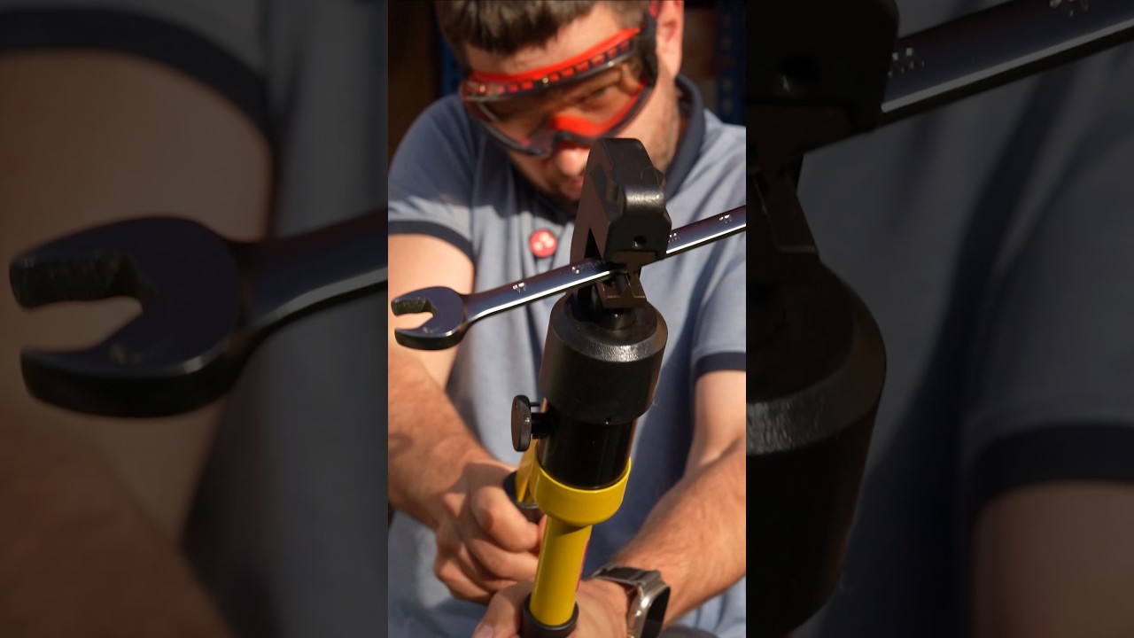 Перекусил гаечный ключ #diy #b2b #shorts