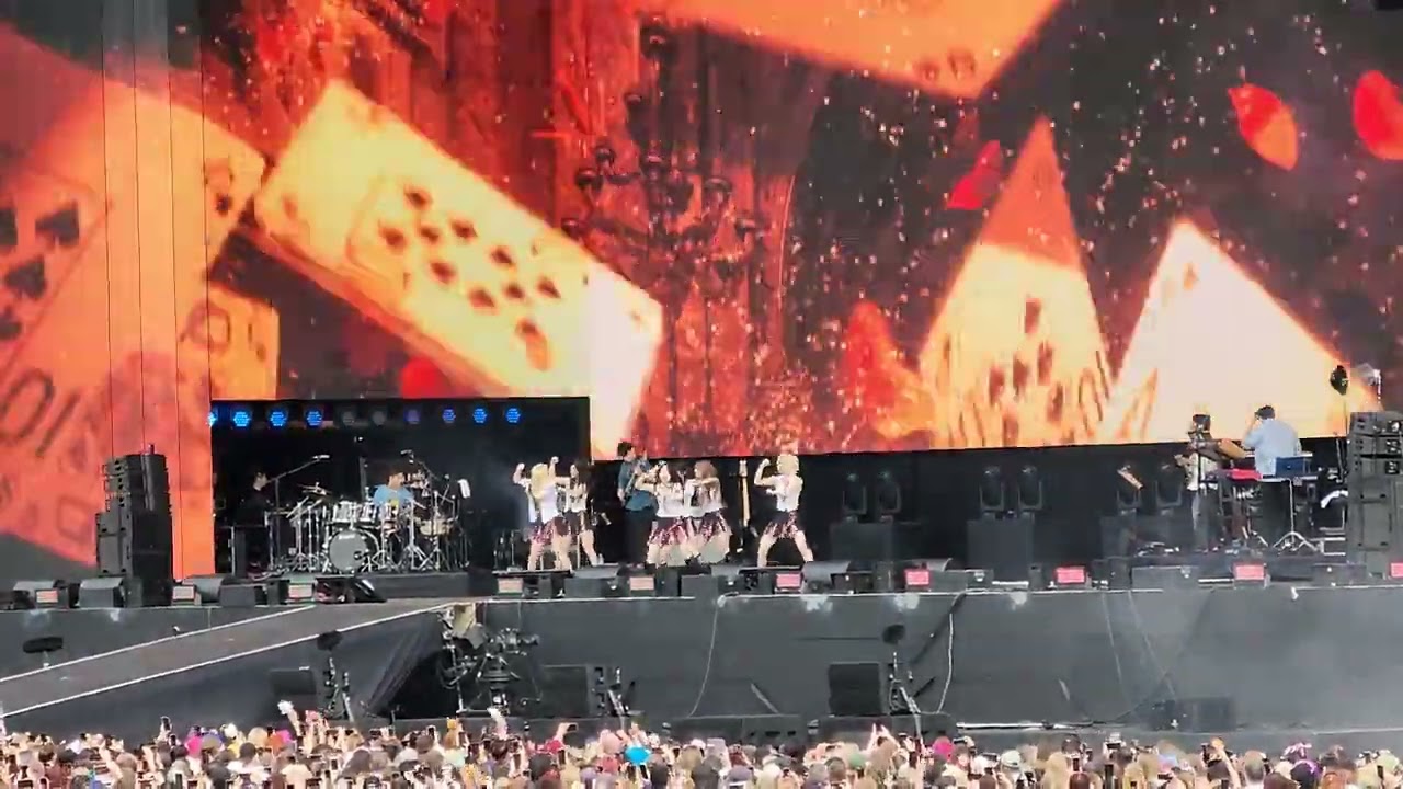NMIXX - BST HYDE PARK, 14th July 2024 (part 1)