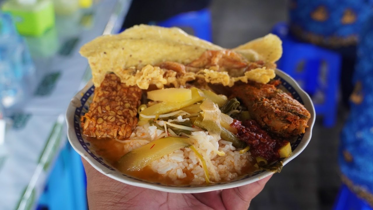 WARUNG MASAKAN RUMAHAN LEGENDARIS SEJAK 1998 | Jula Juli Tulungagung