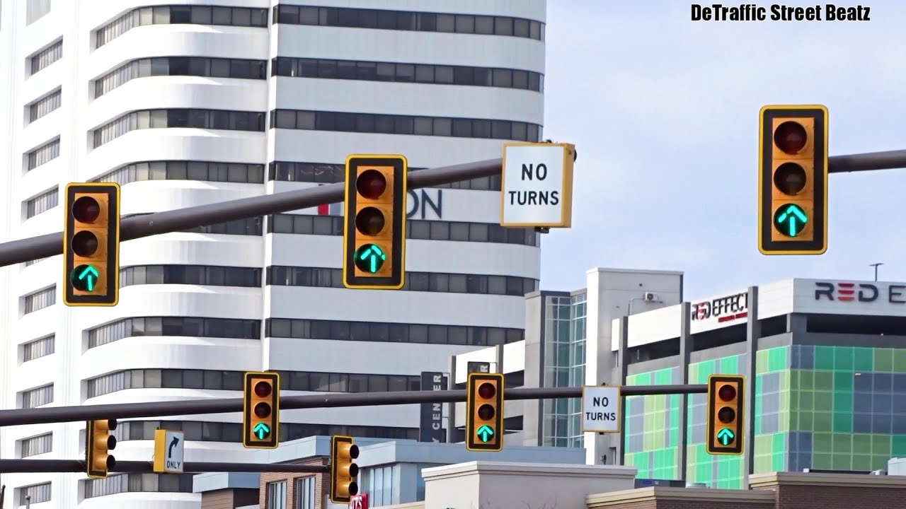 New Traffic Lights at Diverging Diamond Interchange