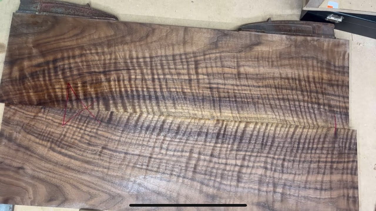 Building a Stratocaster part 3: glueing the book matched top and routing the body 