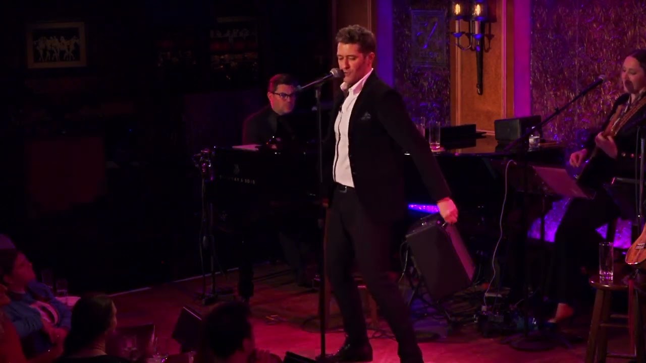 Matthew Morrison sings 