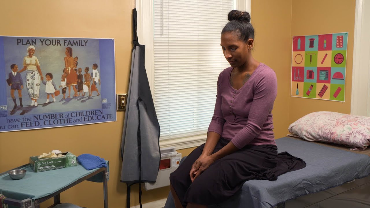 What to Expect When You Have a Pelvic Exam (Women & Partners), Nyanja - Family Planning Series