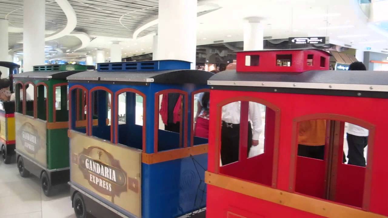 kereta di mall gandaria city