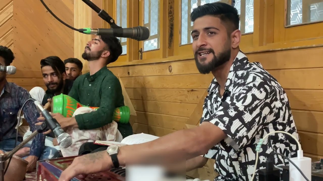 REMIX SONGS // AT CAKE TIME 🎂 //SINGER SHEIKH SAJAD #trending #viral #viralvideos #kashmiresong