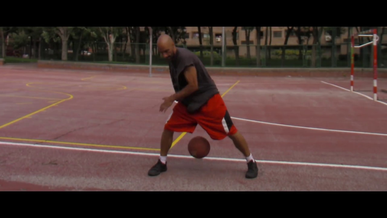 30 MOVIMIENTOS DE MANEJO DE BALÓN CON UNA MANO(VIDEO.29)
