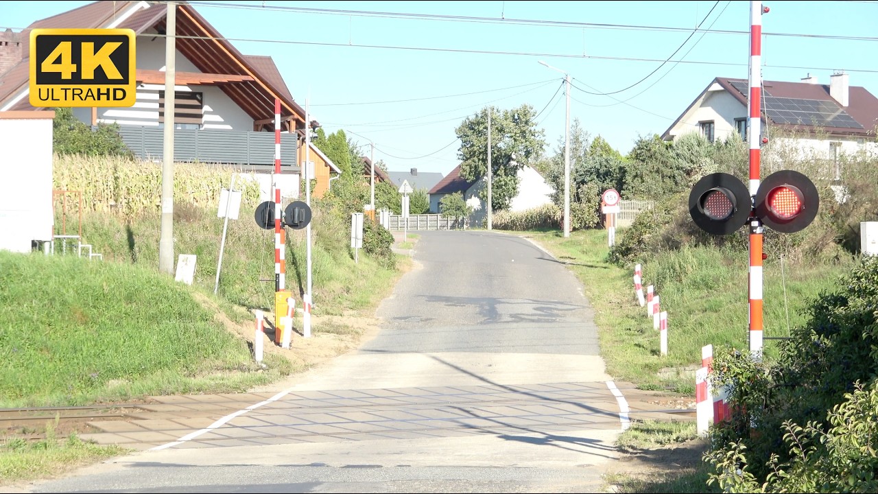 Przejazd Kolejowy - Kliny | Railroad Crossing ★ 4K ★