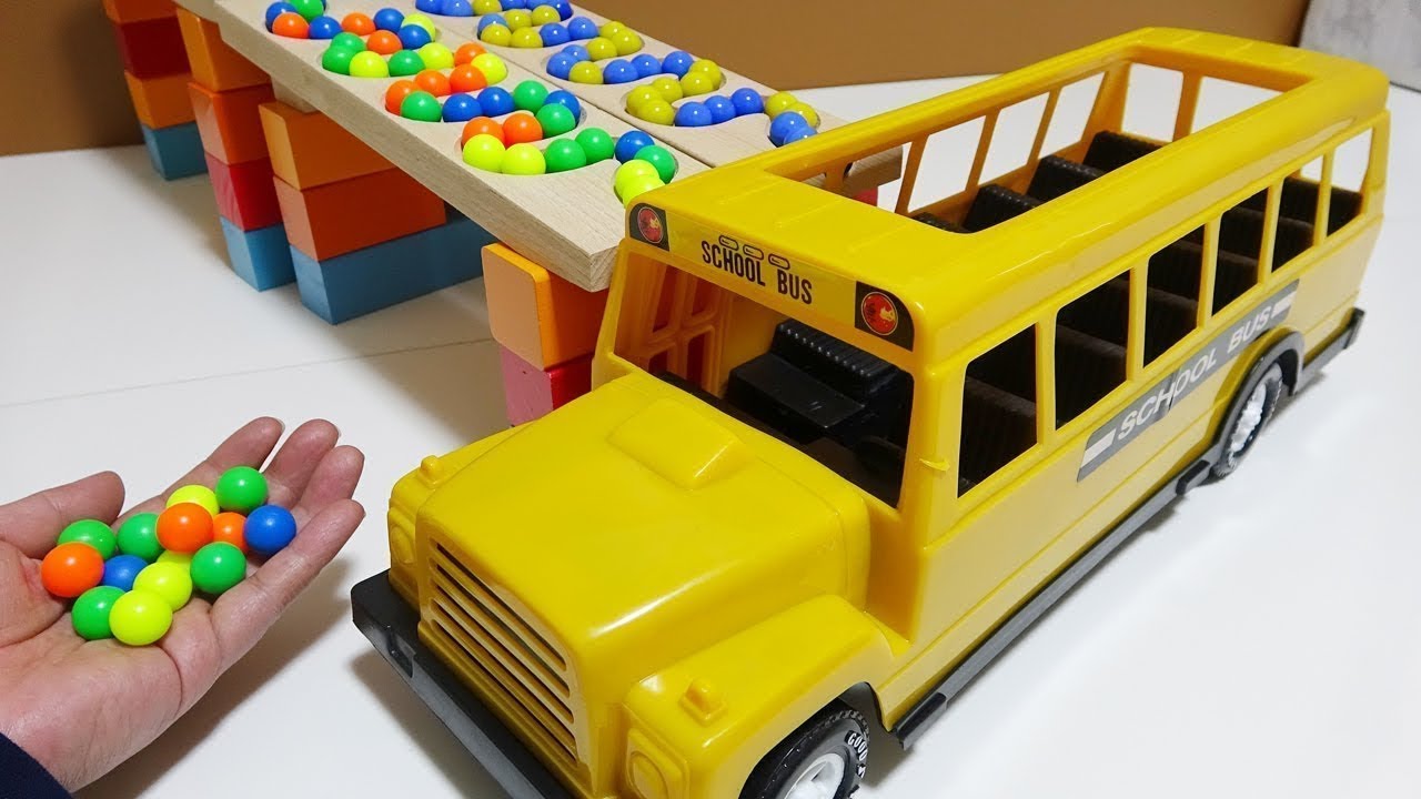 Marble Run Race ☆ HABAの木製スロープ ＆ はたらくくるま・ゴミ収集車とカーズマックトレーラー♪ #011