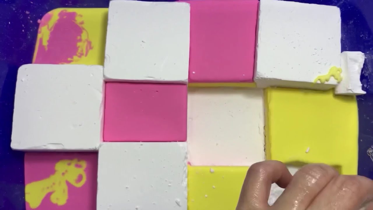 ASMR ~ Thick Cornstach paste and gymchalk fresh ~ Satisfying