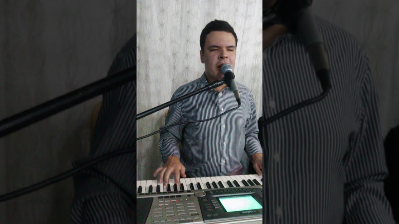 Cantor Jess&eacute; Oliveira