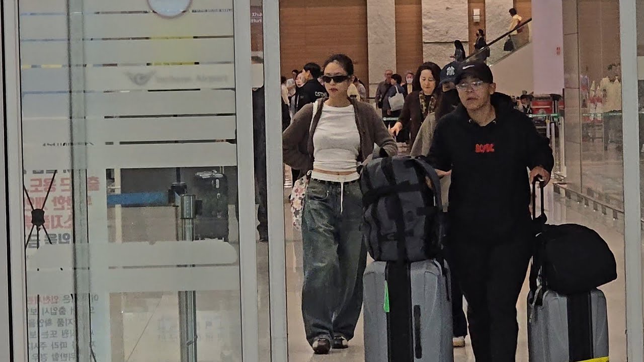 Blackpink Jennie 김제니 at Incheon Airport Arrival from New York 5-8-2024