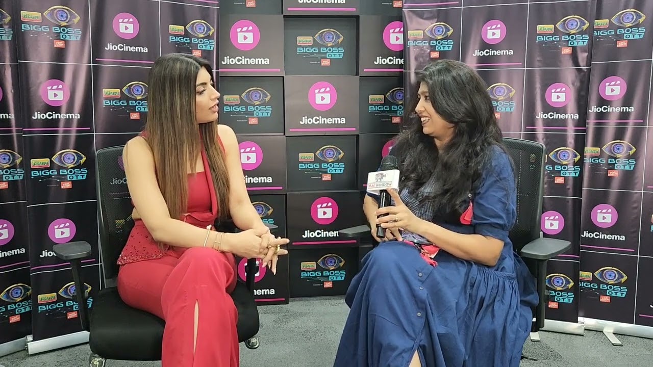 Akanksha Puri Elimination Interview Jad ask Underwear color to you?Target bani aap?Salman insulted u