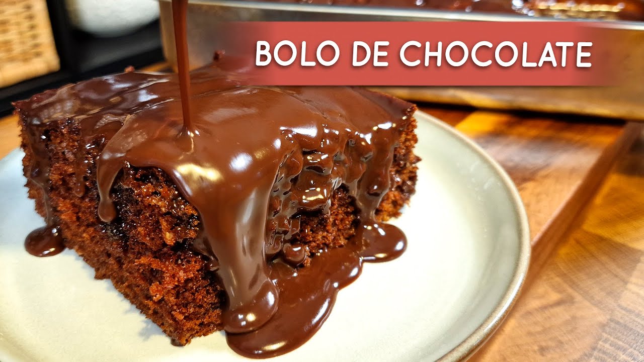 Bolo de chocolate molhadinho no liquidificador, pratico e f&aacute;cil