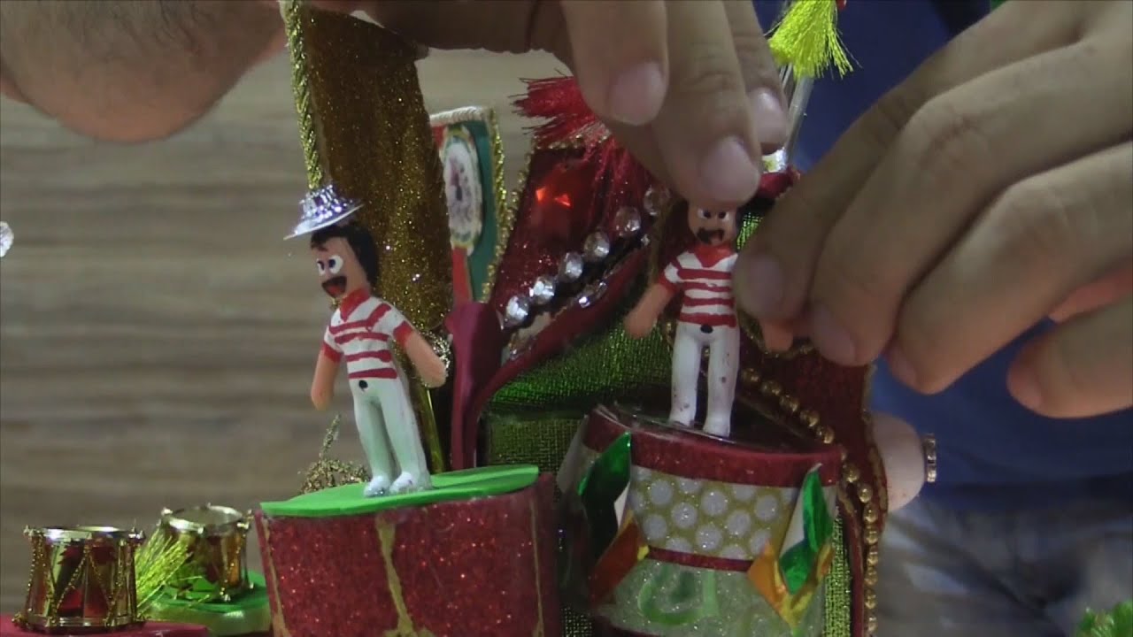 Maquetes de escolas de samba desfilam em Carnaval virtual